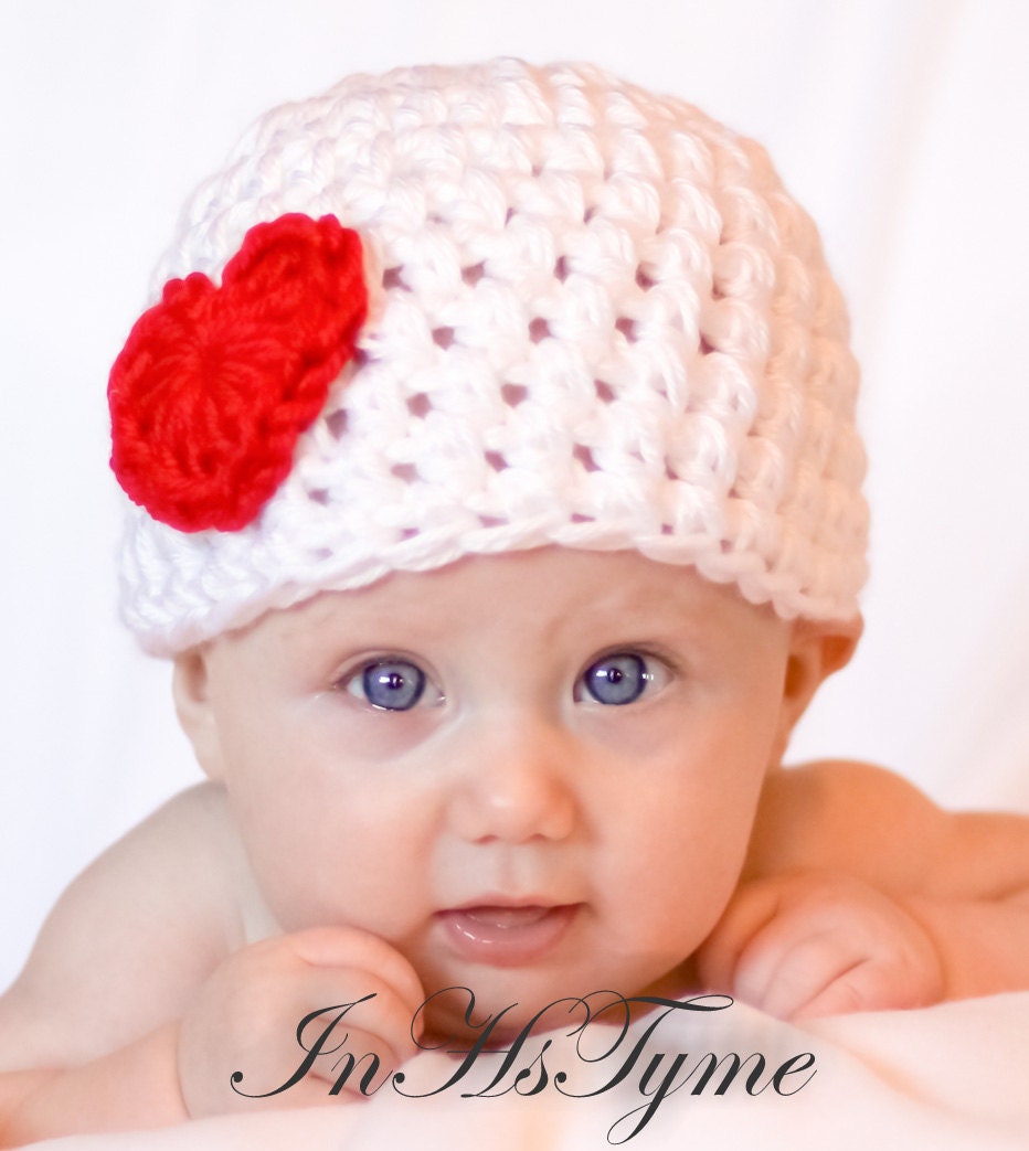 Crochet Baby Girl Valentine Heart Hat Newborn 0-3 and 3-6 Months White Red