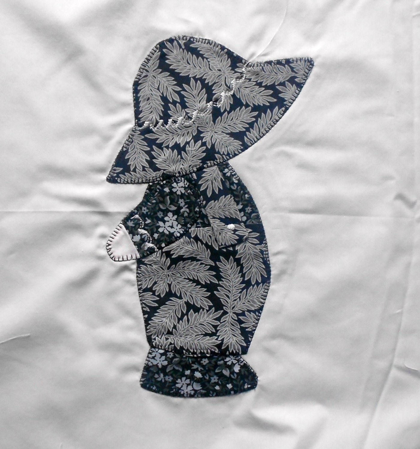 Beautiful Applique & Embroidered SUSPENDER OVERALLS SAM Sunbonnet Sue 12" Quilt Block Square No. 6