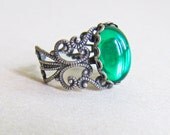 Emerald Green Ring Dark Green Ring Antique Silver Ring The Great Gatsby Art Deco Art Nouveau Victorian Vintage Inspired Gothic Glass Ring