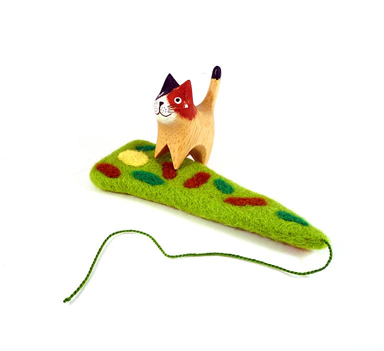 Green Peranema Catnip Cat Toy -  Needle Felted Wool