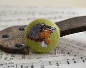 Hand Embroidered Chaffinch Bird Button