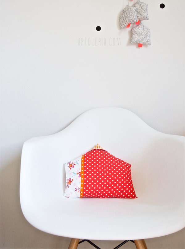 Decorative Cushion house shape in fabric cotton red, white polka dots