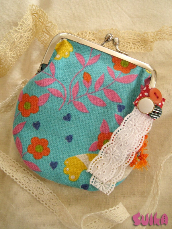Spring colour clasp purse