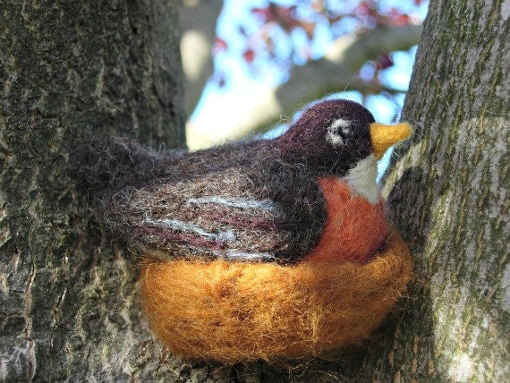 Robin - Needle Felted Bird - Felted Robin - Spring Bird Decoration - Waldorf Woodland Animal Toy -