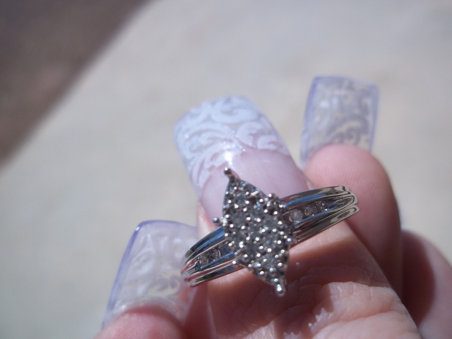 10k White Gold Diamond Ring