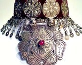 OOAK Turkoman corset choker. Tribal fusion belly dance necklace in blood red with Kuchi chain. "Inanna" Ethnic jewelry.