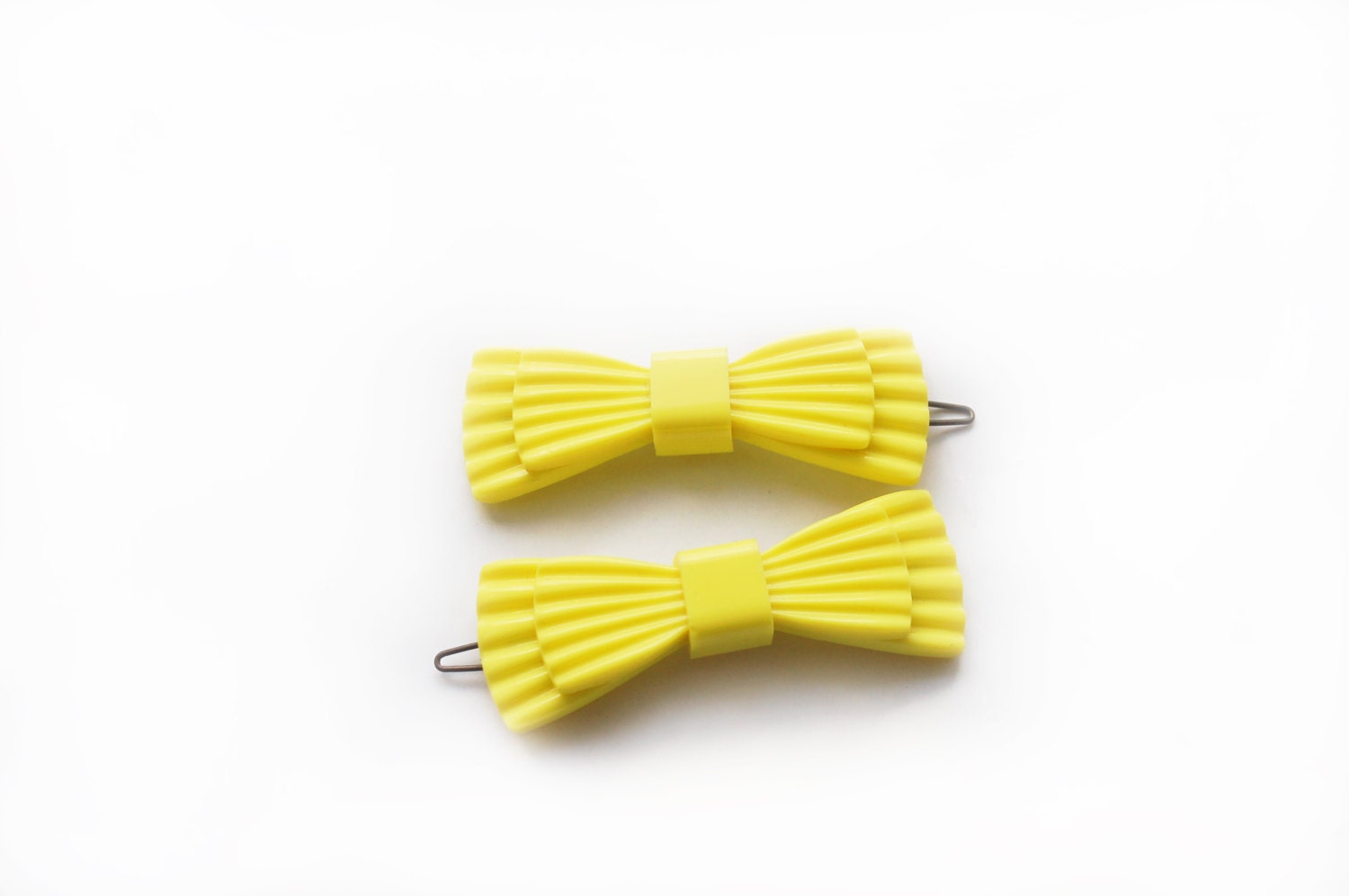 Vintage 1960s Set of two italian plastic/celluloid lemon yellow bow Hair Clips Barrettes