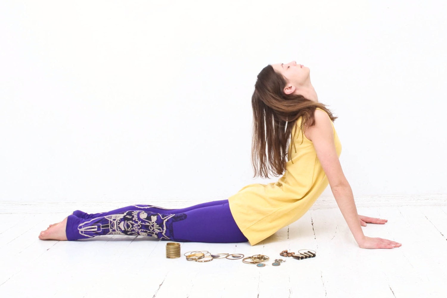 Violet golden wolf print-  leggings