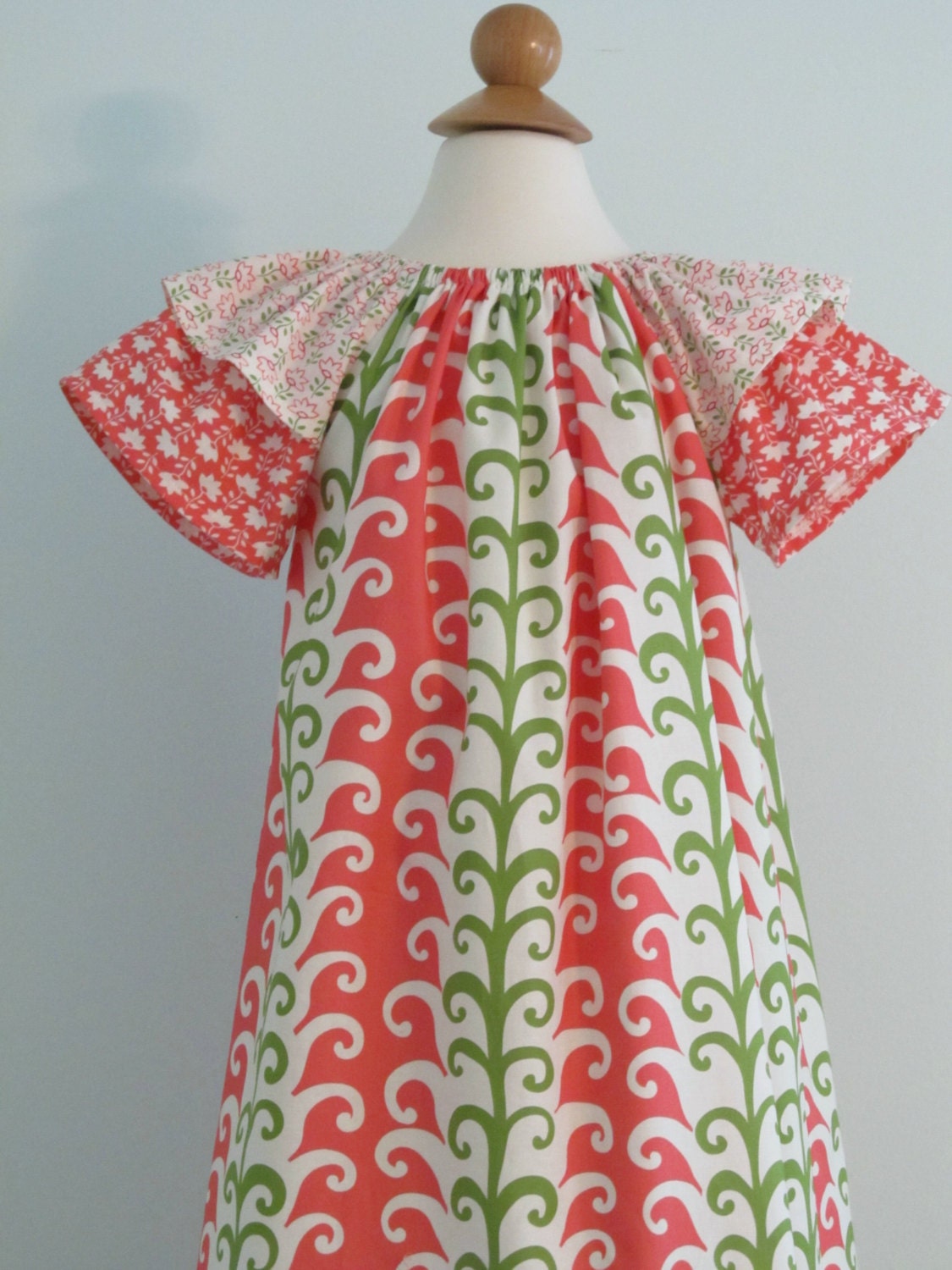 Girls peasant style dress pink green size 5 ready to ship.