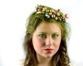 Vintage Fascinator: 1950s Hat, Bridal Headpiece, 50s Green Pillbox Hat, Sally Victor