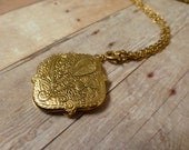 Vintage Floral Locket - Long Gold Vintage Necklace