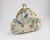 Retro Style Purse, Blue Roses Change Pouch, Flowers Pastel Colors, Cotton fabric wallet with kisslock