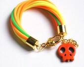 NEON skull bracelet - RUBBER GLAM - rubber bracelet - bangle bracelet - spring trends - fashion jewelry - trendy - gold - howlite skull