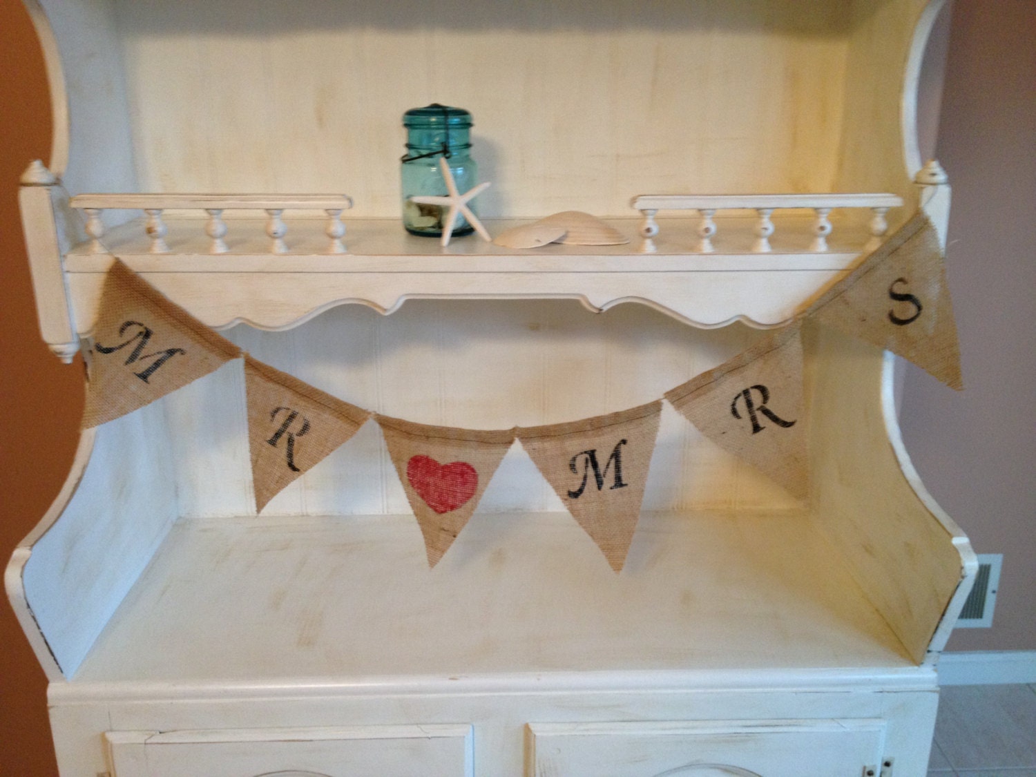 Mr & Mrs Burlap Bunting Banner, Natural Burlap Love Banner, Bunting Banner with Black Lettering and Red Heart Photo Prop