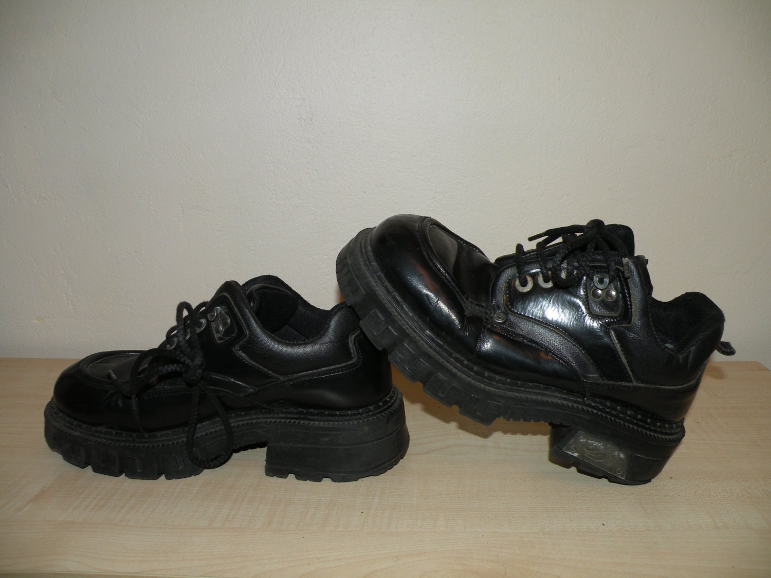 Vintage Original Dockers  Black Leather Men Platform Shoes Styled in USA Handmade  Size EU43 / US 9,5