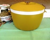 Vintage Harvest Yellow, White  Insulated Therm-O-Ware  Serving Bowl -Ice Bucket Carry &  Go