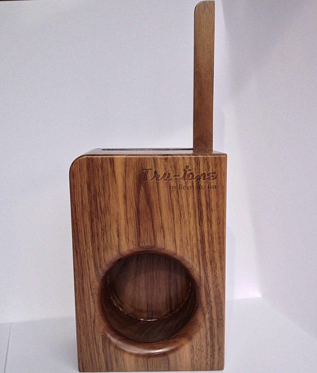 Tru-tone By Revuurb Passive Amplifier For iPhone made with American Walnut