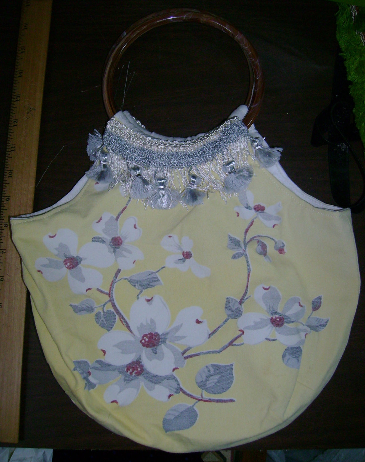 TOTE BAG Hand-Made Purse from Vintage Tablecloth Fabric - 1950s White Dogwood on Yellow, Lucite Handles, Tassel Trim