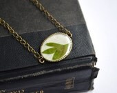 Real Leaf Resin Jewelry, Green Leaf Resin Necklace, Real Plant Botanical Jewelry, Flowers in Resin,Canadian Shop