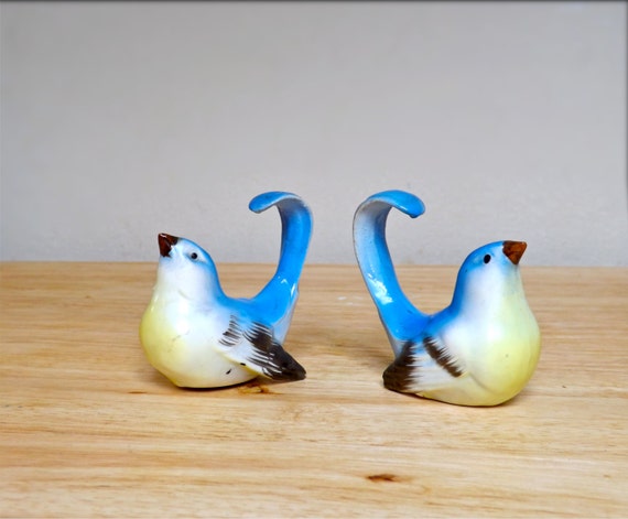 Vintage Retro Blue Birds Salt and Pepper Shakers Japan