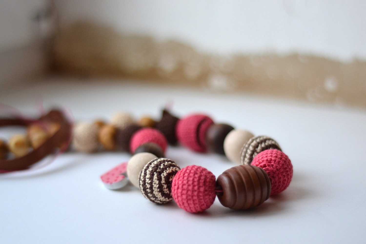 Organic Nursing Necklace & Teething Necklace - Pink and Brown - Crochet mommy necklace - Natural jewelry - Mothers day gift