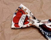 Rockabilly Hair Bow, Tattoo Novelty Print Bow Hair Accessory, Love Hope Reversible Hair Clip Bow, Vintage Pin Up Hairstyle - "Paging Bettie"