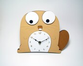 Chestnut Brown Beaver Clock