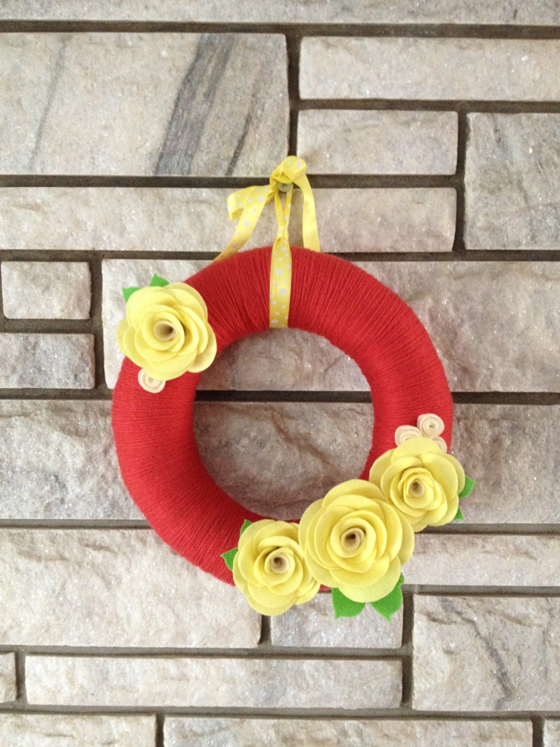 Yarn Wreath Handmade Felt Decoration - 12in Sunny Day