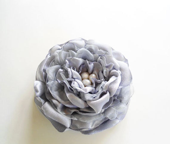 Flower Hair Clips, Wedding Head Pieces, Bridal Hairpieces, Flower Fascinator, Gray Flower Hair Accessories, Brides Floral Headpieces