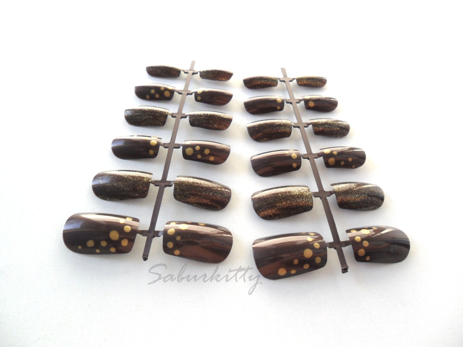 Nail Art Cocoa Brown Gold stud dots geometric design coffee hand painted fake pearlescent design nails w/Glue