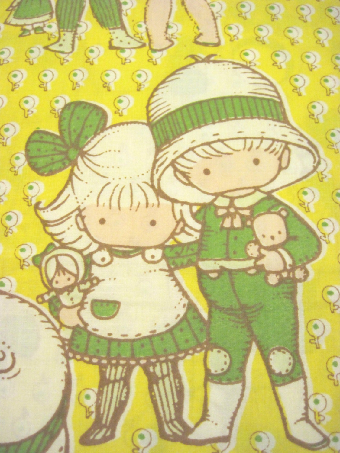 Joan Walsh Anglund Yellow and Green Print Twin Size Flat Sheet
