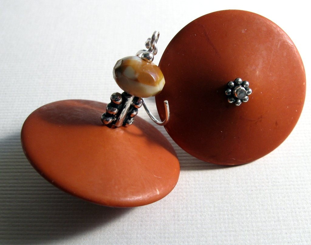 vintage lucite earrings CAFE AU LAIT  czech glass Bali & sterling silver - retro rusty brown caramel cream