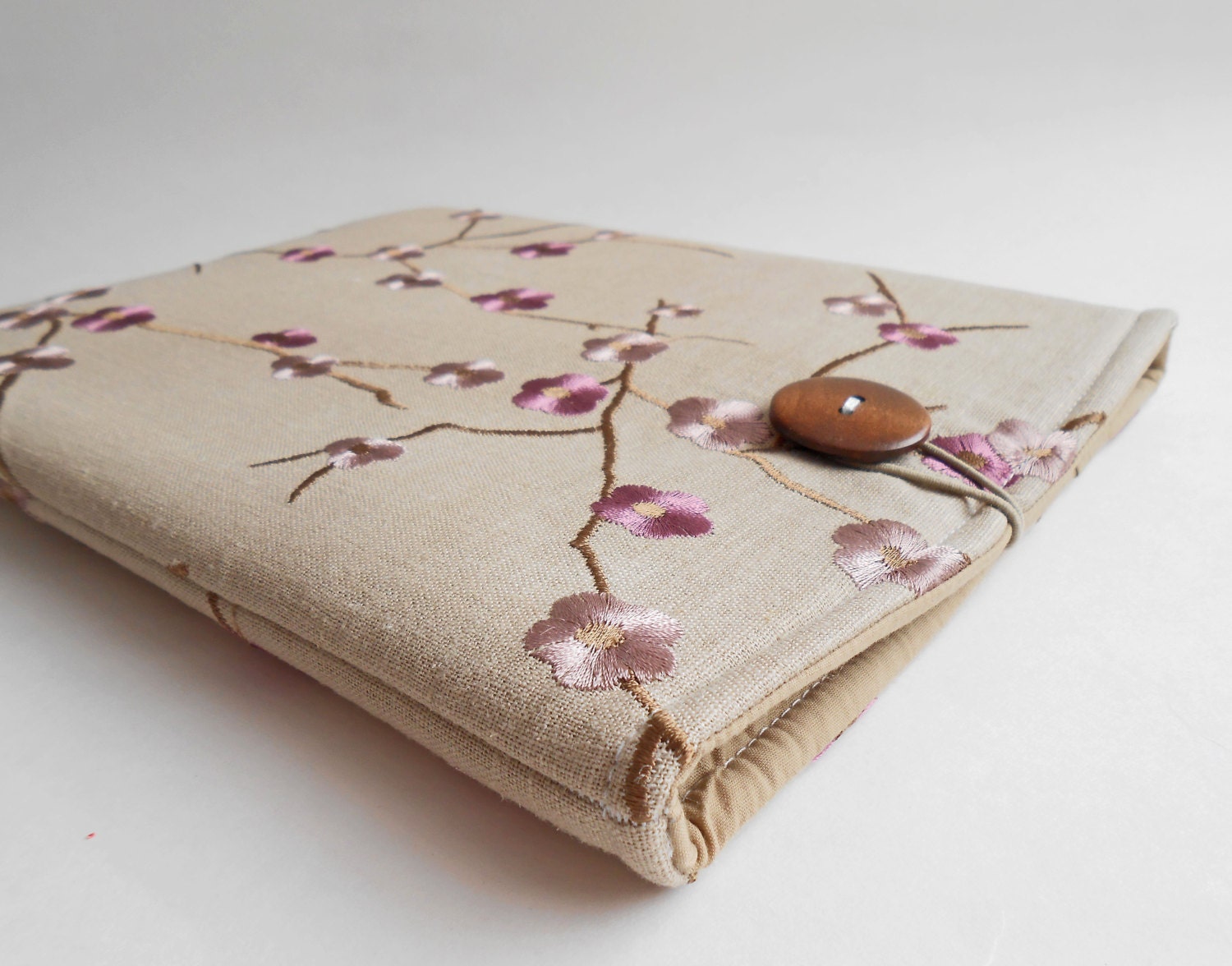 iPad case, iPad cover, iPad sleeve fits other tablets and netbooks - Cherry blossoms 1