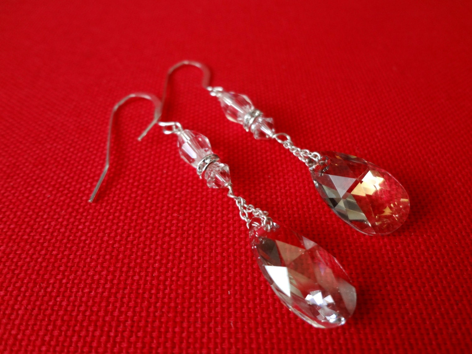 DAINTY DOLL grey Swarovski crystal bridal drop earrings.  Long teardrop Earrings. Swarovski Crystal Wedding Earrings. Vintage Style Wedding