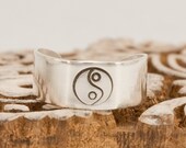 Yin Yang Toe Ring Adjustable Cuff Toering
