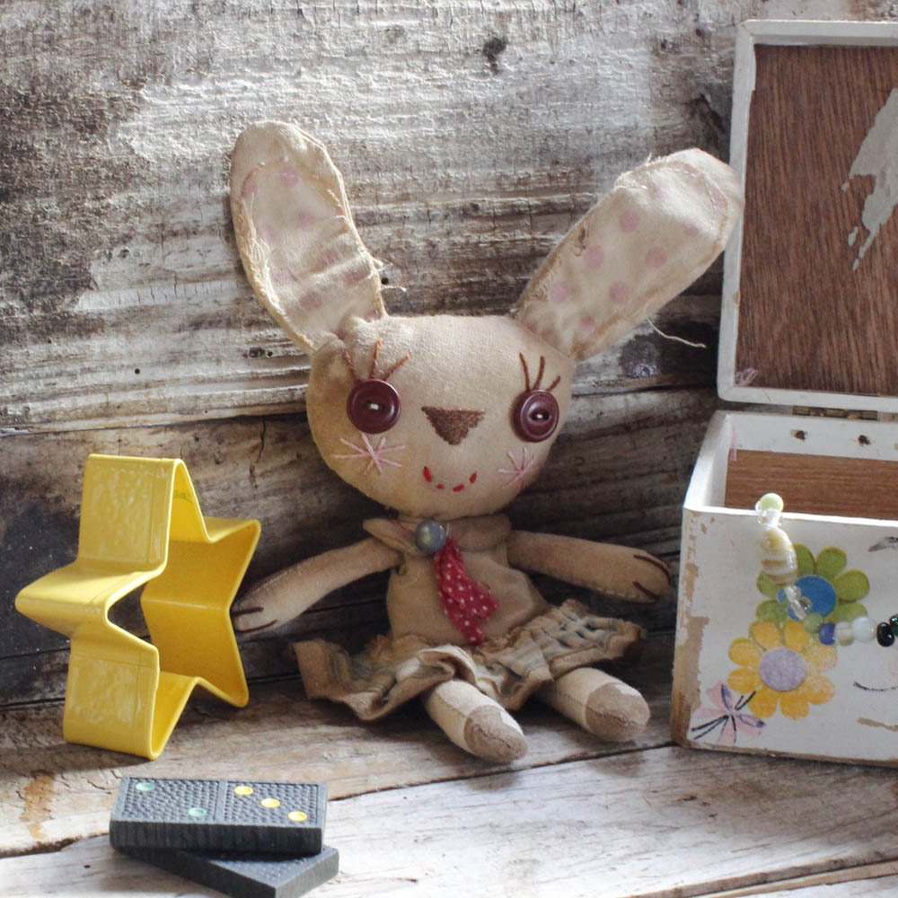 Sue Bunny, cloth doll, prim doll