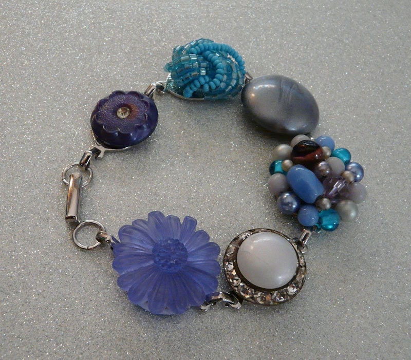 SALE nigella bracelet - vintage flowers, earrings, rhinestones and pearls