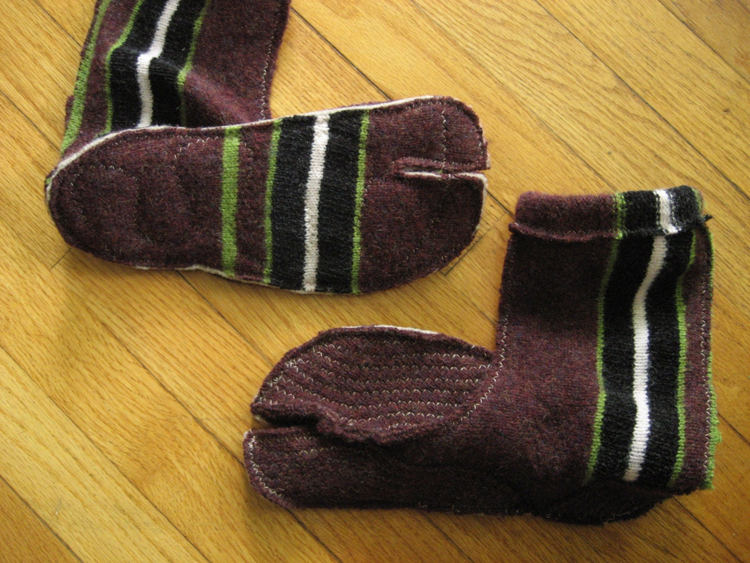 wool slippers USW 10-11/M 8.5-9.5