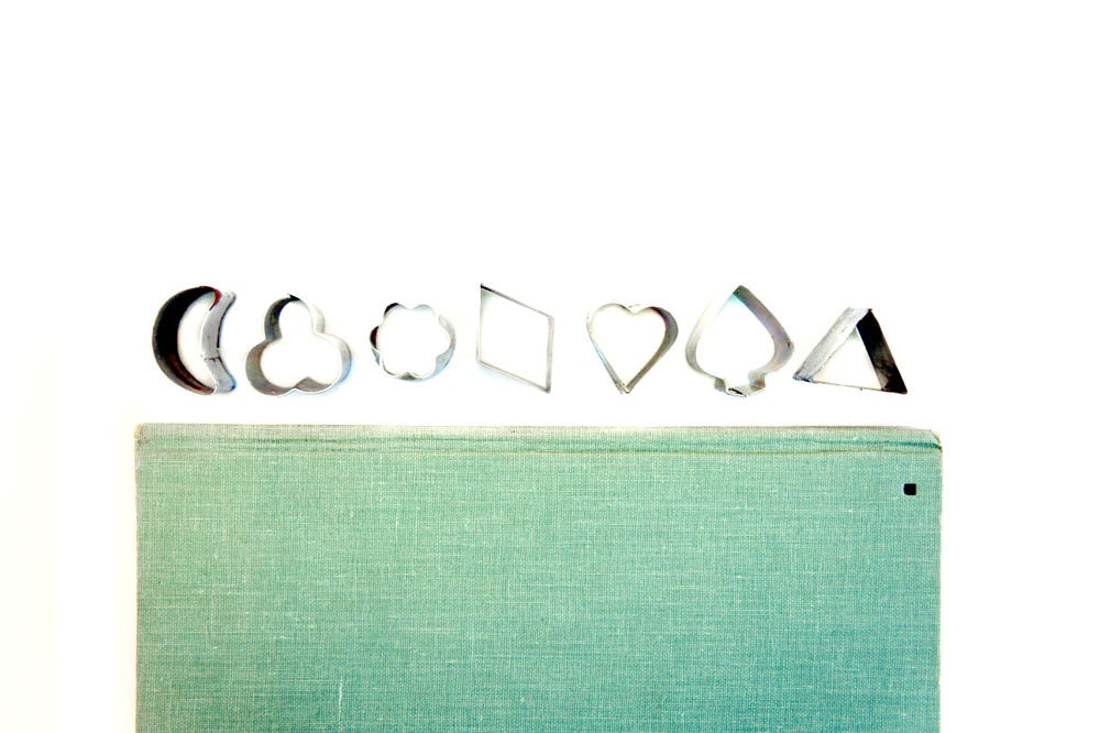 Vintage Cookie Cutters // 7 Mini Shapes