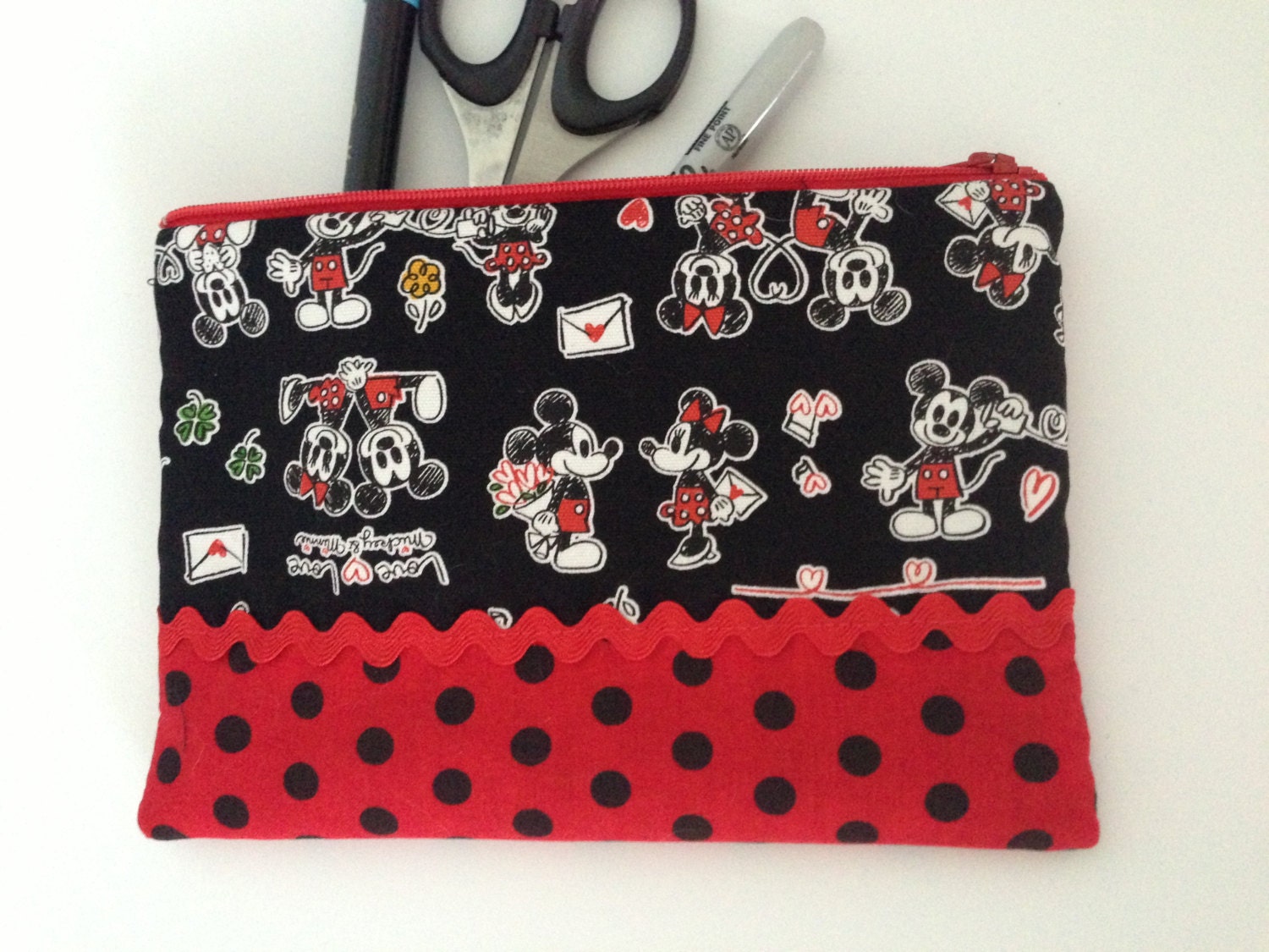 medium zipper pouch Mickey and Minnie Mouse Disney
