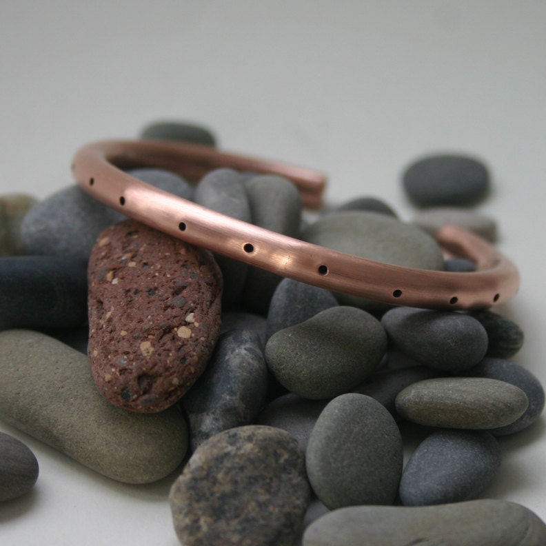 Copper Cuff Bracelet Round Heavy Wire -  Dotty - medium size