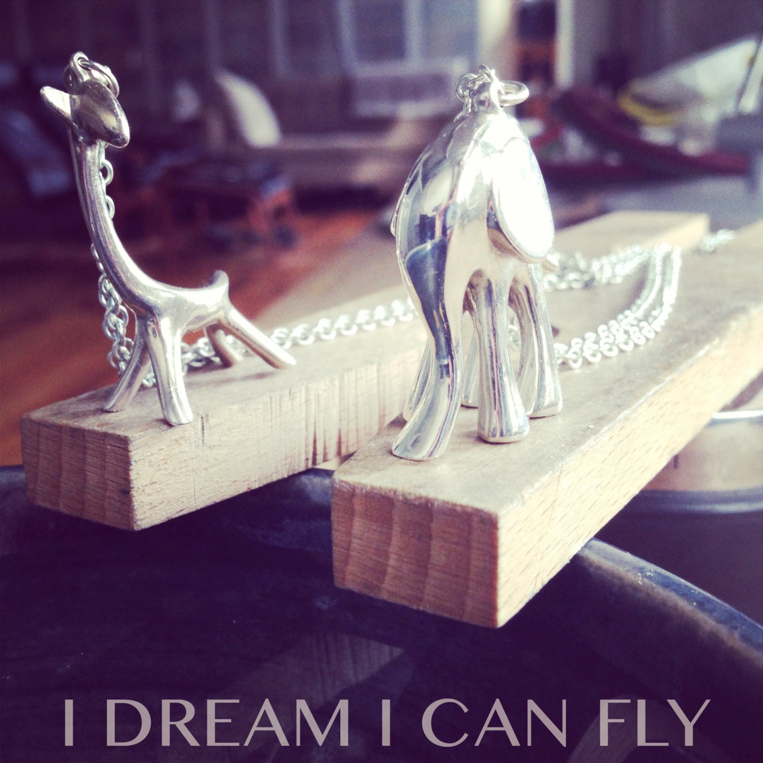 Giraffe necklace in polished sterling silver - PRIORITY MAIL