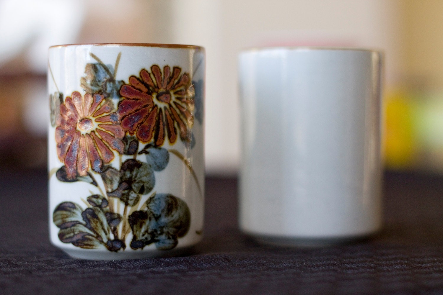 Set of 2 Vintage Cups