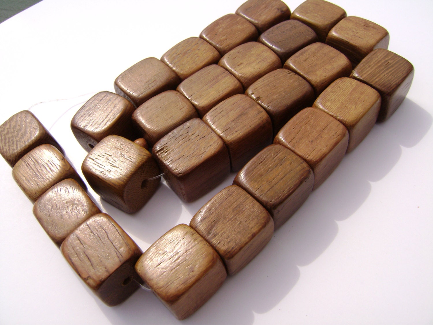 CL-94 Wood Bead Robles Handmade, Wax Polished, Dice, Cube, 15x15mm, 16 in strand
