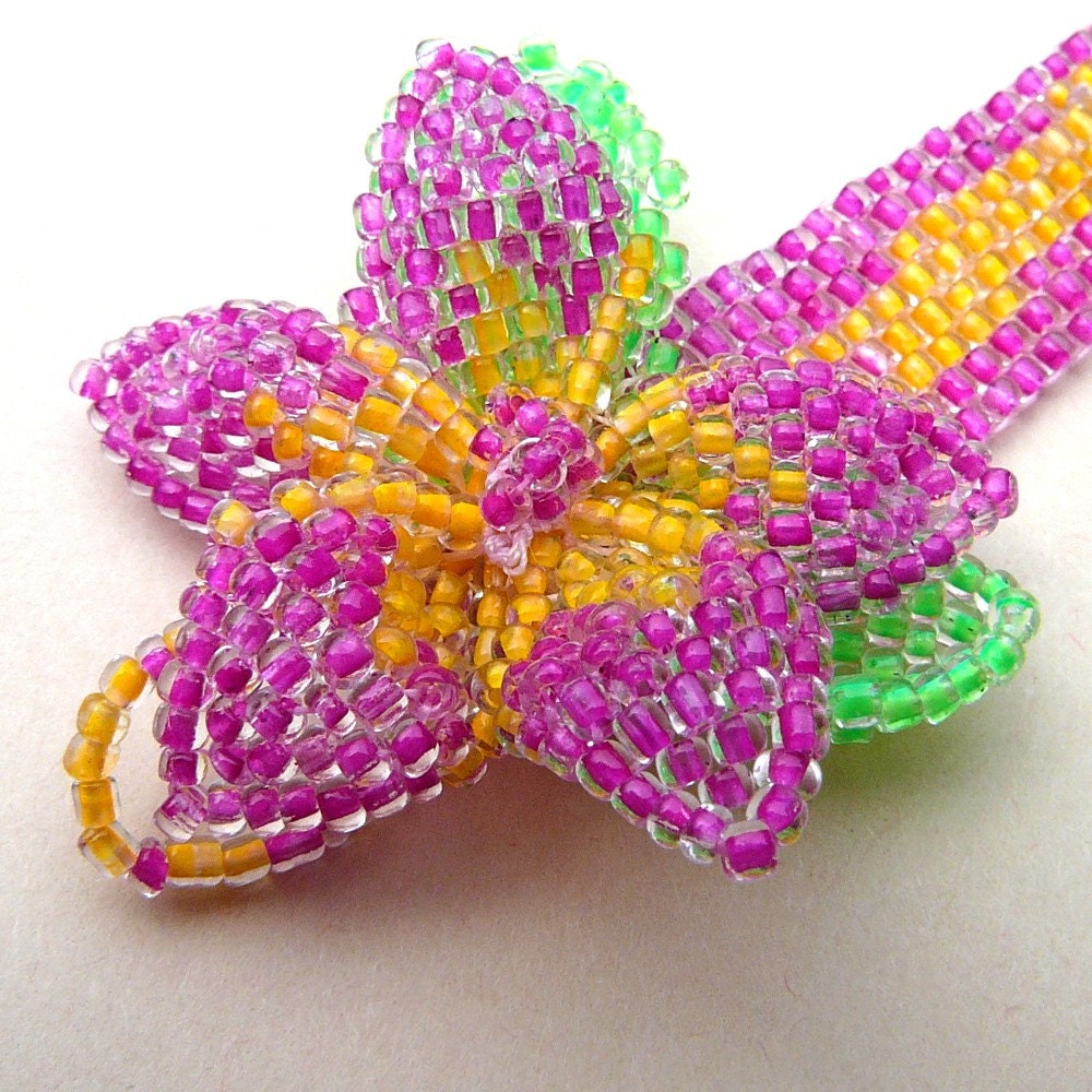 Daylily - Sculptural Beadwoven Bracelet with Bright Pink & Yellow Flower