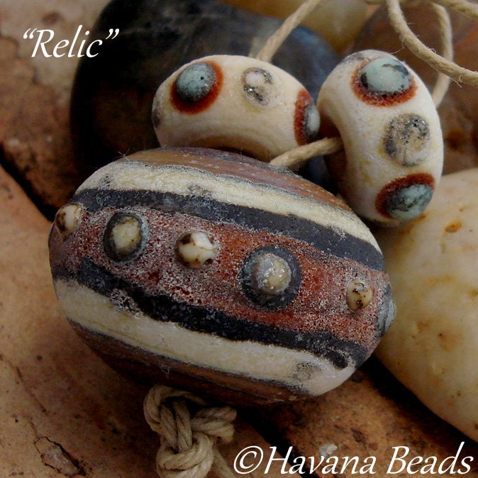 RELIC - Large Hollow Focal Bead with 2 Coordinating Beads