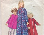 Vintage Sewing Pattern Girls Bathrobe and Pajamas Vintage 1970s simplicity pattern for girls