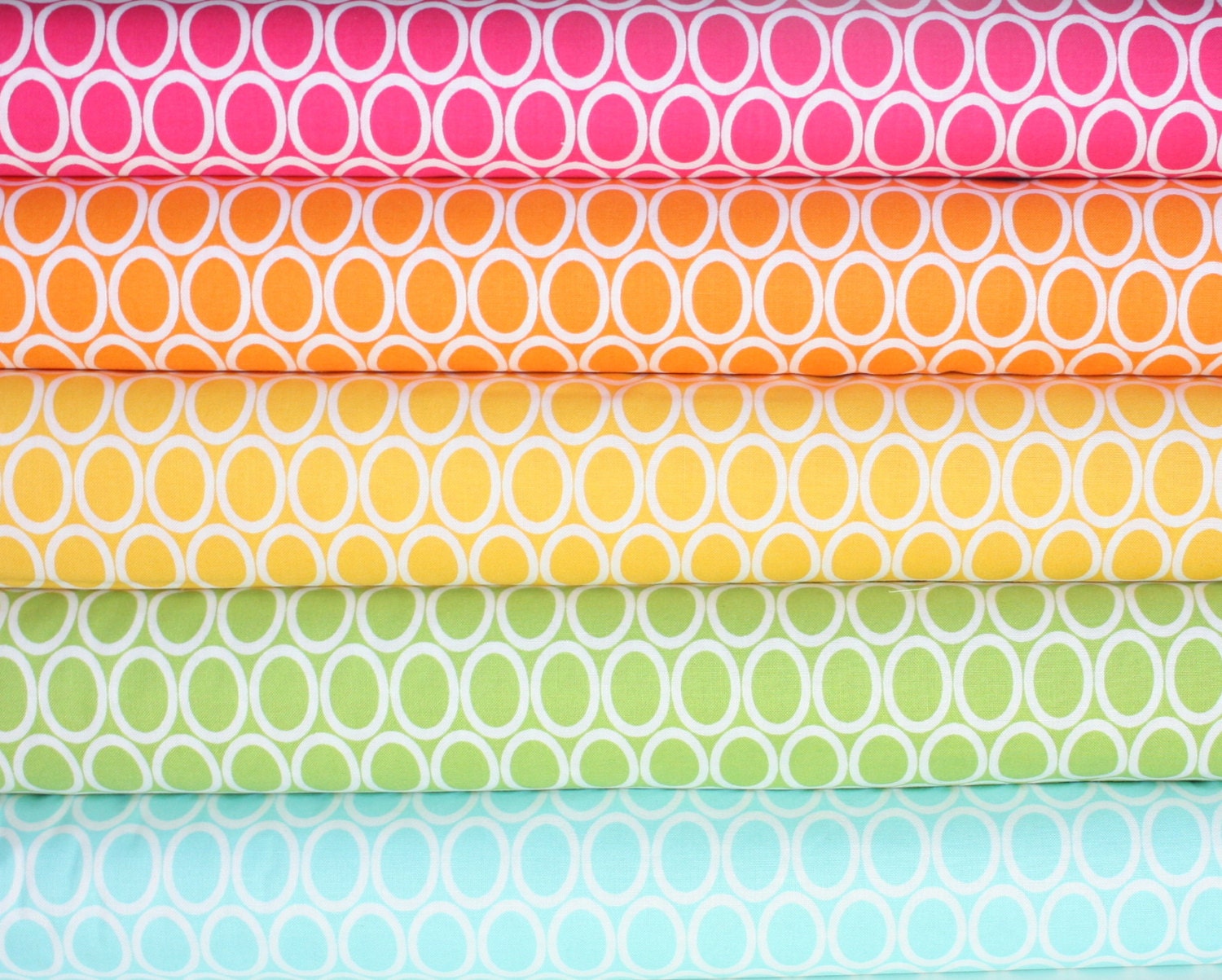 Remix Ovals quilt or craft fabric bundle by Ann Kelle for Robert Kaufman- Fat Quarter Bundle, 5 total