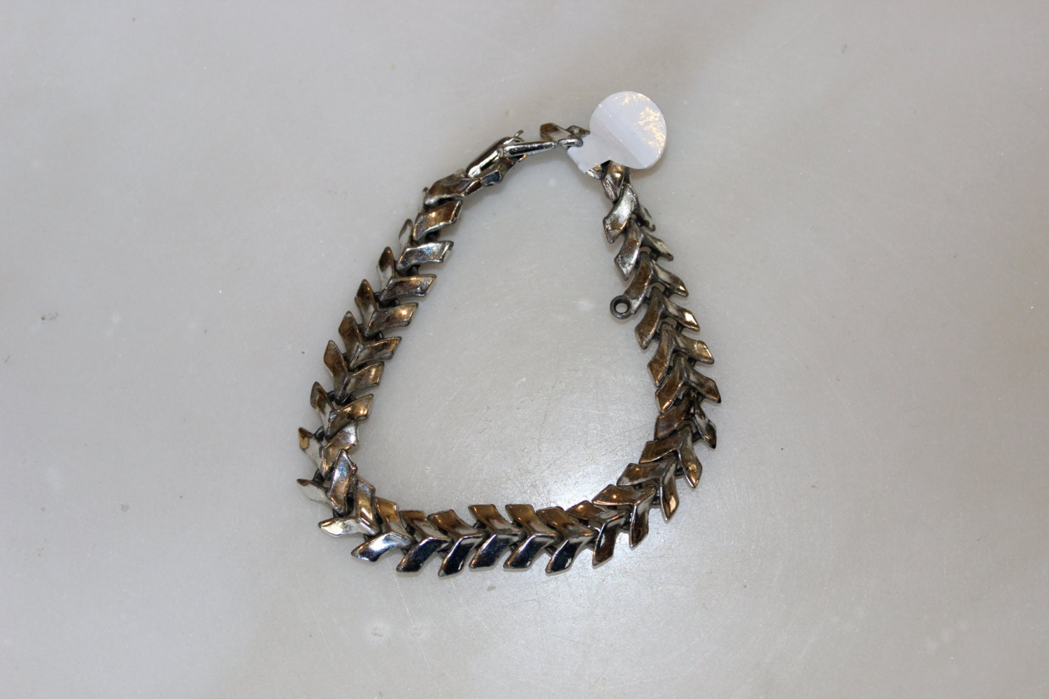 vintage silver herring bone bracelet