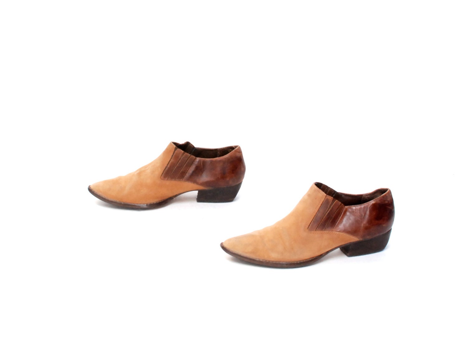 size 7 SOUTHWEST two tone leather 70s 80s BOHEMIAN minimal slip on ankle boots